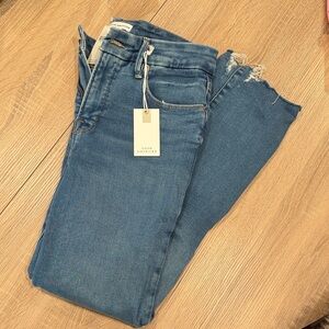 Good American Ankle Jeans in Classic Blue